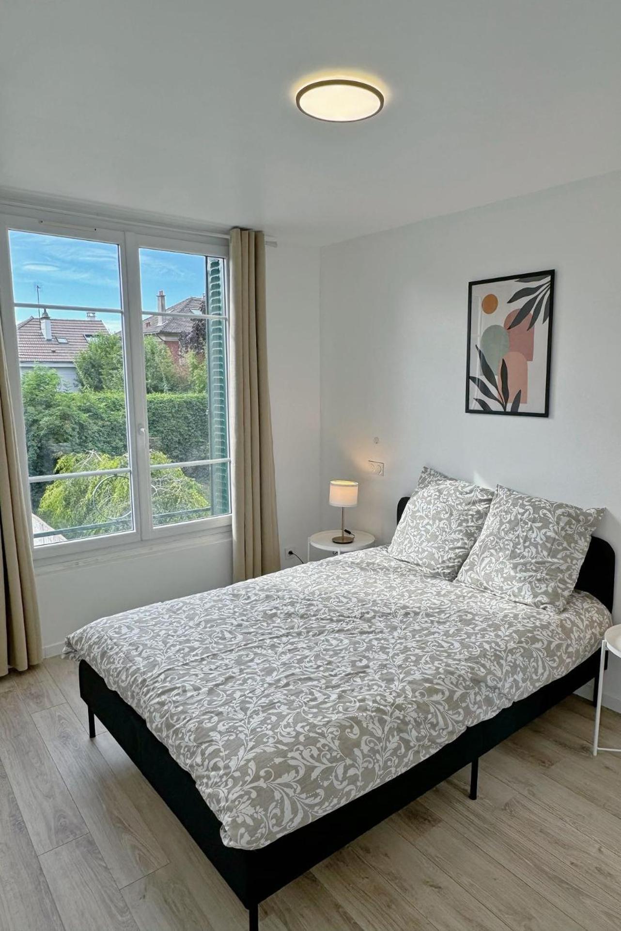 Cozy Paris Gateway Groups With Free Parking Apartment