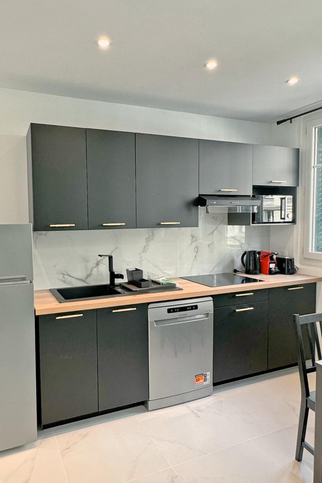 Cozy Paris Gateway Groups With Free Parking
